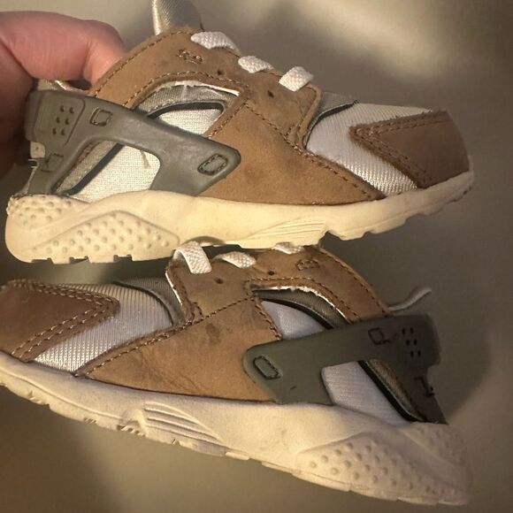Toddler Nike Huaraches Neutral Sz 7C - Picture 4 of 4